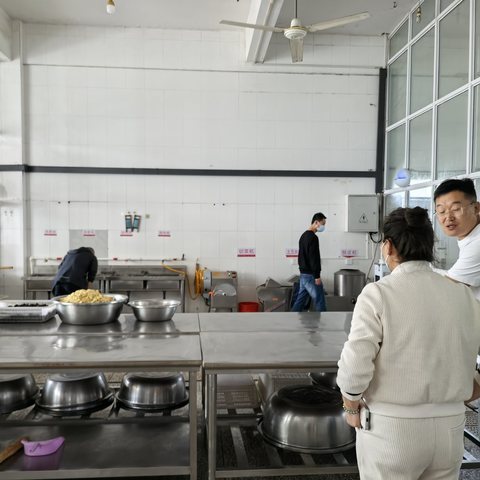 黎城县综合行政执法局联合黎城县教育体育局开展中小学校园食品安全专项检查