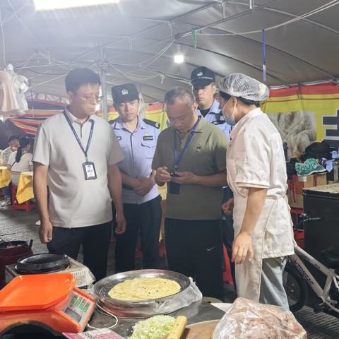 黎城县综合行政执法局联合县公安局开展肉制品餐饮服务和外卖环节“夜查”行动