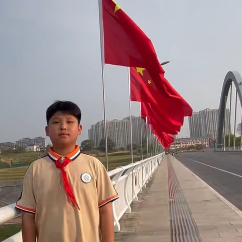 国庆见闻---谢叠山小学六（6）班吴哲宸