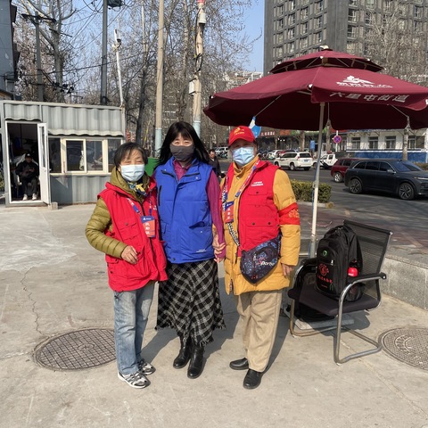 筑牢安全防线 守护“两会”平安——八北东社区为“两会”保驾护航