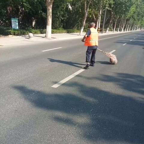 【商河城管】全力做好夏季环卫保洁工作