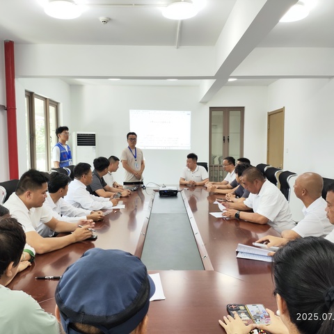 三亚湾社区开展2025年度安全生产月应急消防安全演练