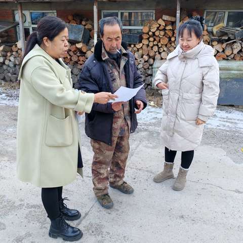 柴河镇振兴社区开展预防一氧化碳中毒安全防范宣传活动