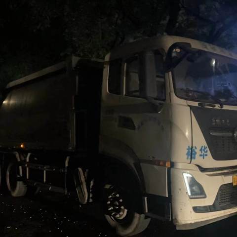 清运路上，风雨无阻