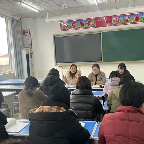 凝心聚教研，齐力谋新篇——牛家庄中心小学语文教研听评课活动