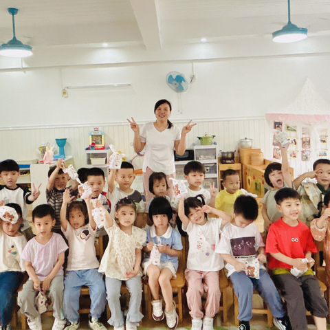 【班级风采】“牙齿村探险”——小3班家长走进课堂活动3