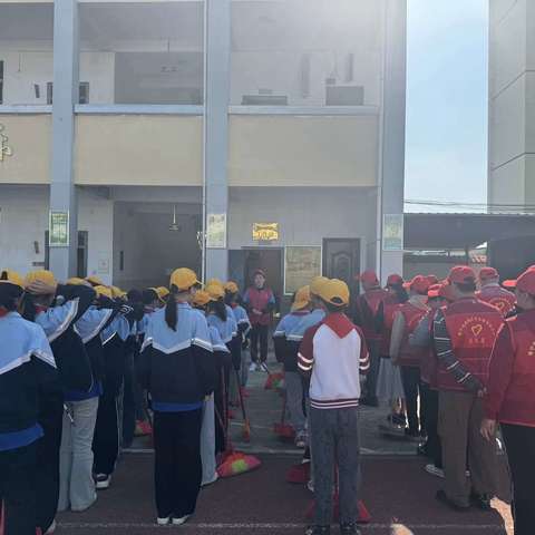南宁市武鸣区马头镇马头小学开展“学雷锋志愿服务活动”