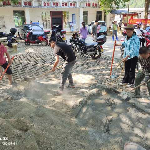 水满村党支部组织开展“我为群众办实事”主题党日活动