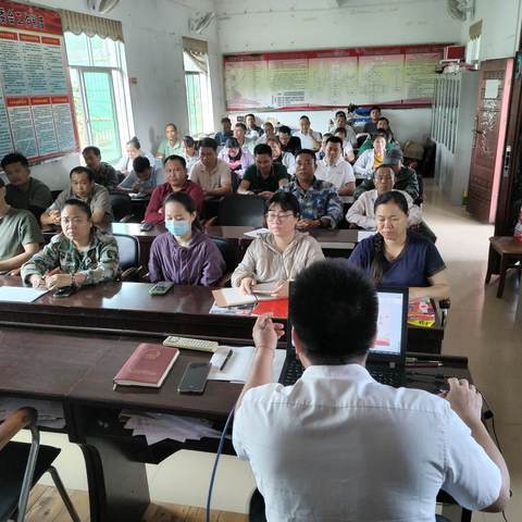 水满村党支部组织开展“党员先行，守护农田灌溉保障网”主题党日活动