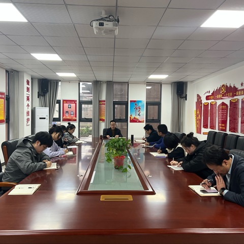 武功：传达学习市局党组理论学习中心组（扩大）第六次学习会议精神