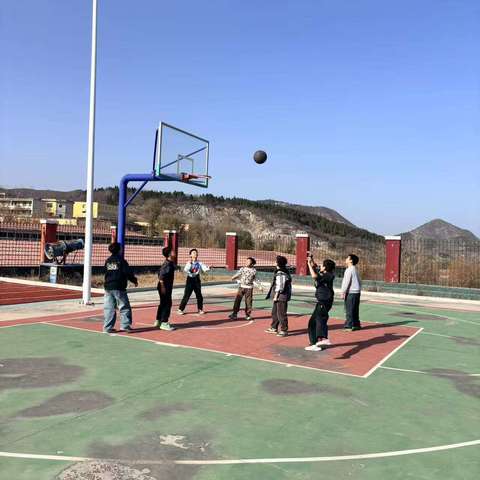 磊口乡北磊口小学社团活动风采：多彩社团，点亮成长