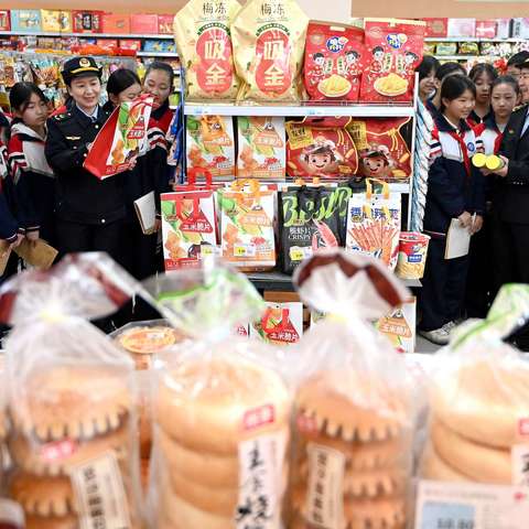 邯山区市场监管局开展"质量安全伴成长"主题实践活动