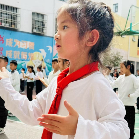 诵《弟子规》，品经典韵，传中华德——车村小学2025年读书节千人诵读活动