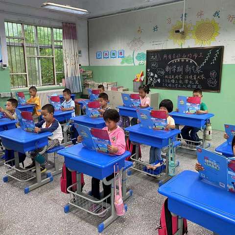 开学第二周 启智润心育幼苗——西侯中心校一年级入学课程