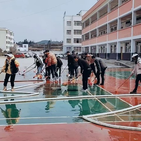 师生同劳动，携手净校园——织金县金龙乡中心学校卫生大扫除活动