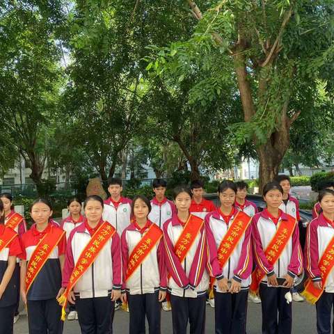 “共赴冬约，见证成长”——东方市民族中学2024年秋季学期家长会