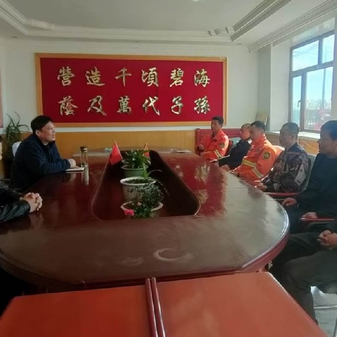 “文明祭祀，守护森林”双河林场清明节防火宣传