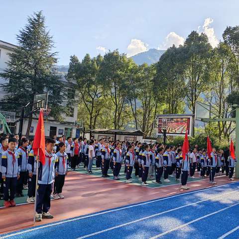 花里小学：中国少年先锋队建队日活动纪实