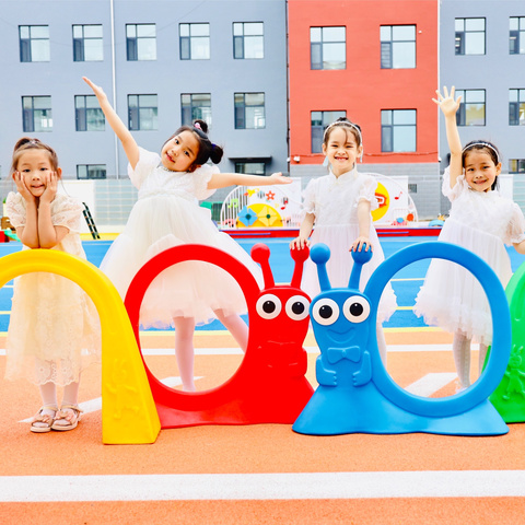 缤纷一“夏”，“暑”你精彩—幼儿教育中心暑假生活指导