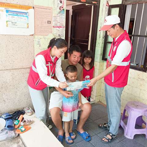 八所镇罗带村网格员开展“防溺水”安全宣传工作