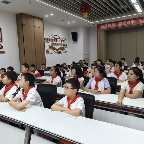 声动夏日，语你同行 —— 清河县科技书院暑期口才课绽放语言魅力