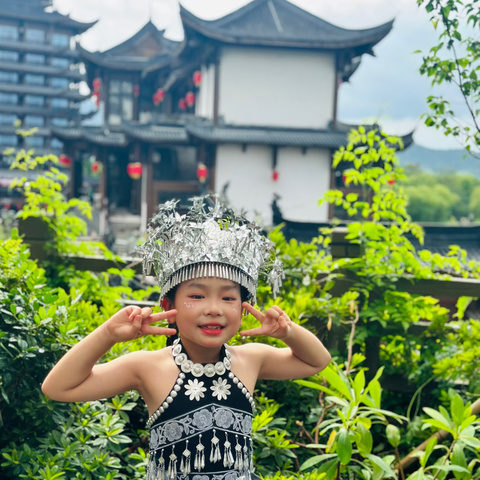 吴沐辰生日邀请函