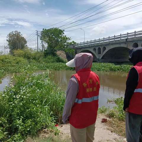 八所镇福久村网格员开展防溺水宣传工作