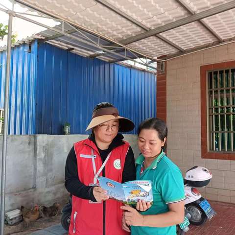 八所镇福久村网格员开展“扫黄打非”宣传工作