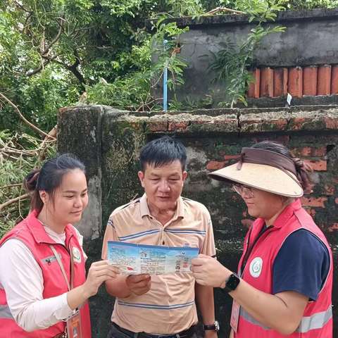 八所镇福久村网格员开展禁毒宣传工作