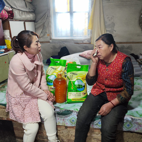 【北湖街道西虹社区】开展“三八”国际妇女节走访慰问活动