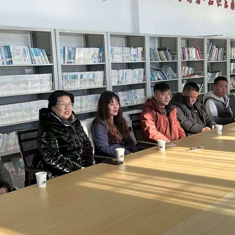 “爱心捐赠，情暖人心”——支教教师回访扣河子镇中学爱心捐赠活动