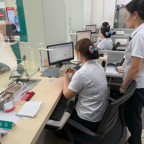 暖心守护显担当，助客户挽回资金损失