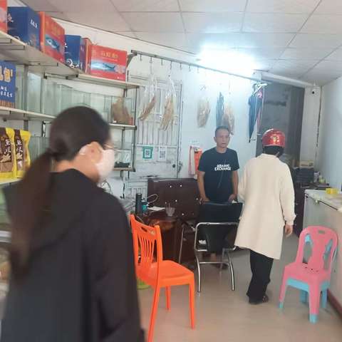 八所镇滨海社区工作者开展消防安全知识宣传活动