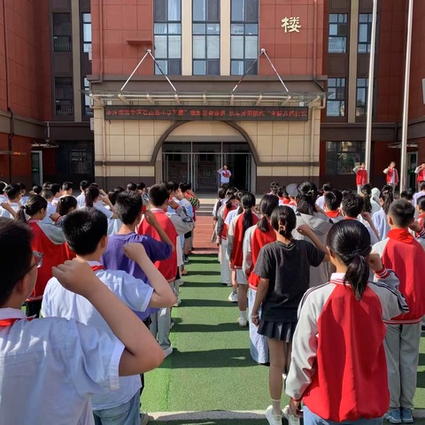 抵制邪教渗透  筑牢反邪防线——市中区君山路小学“远离邪教我践行”系列活动