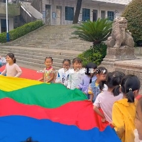 花垣县第一幼儿园——大3班 我们相遇在美丽的9月