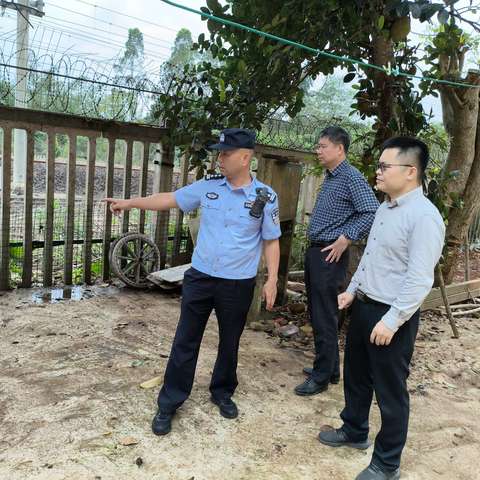 海口市护路办主任林峰带队对海口段环岛高铁美兰区段进行督导检查