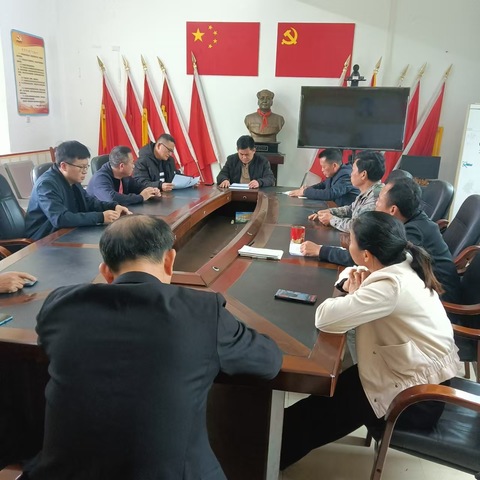 那大镇加平村委会开展垃圾分类宣传活动