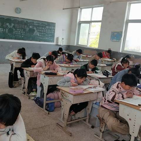 “赢”战期中 “试”不可当 ———侯桥小学期中考试纪实