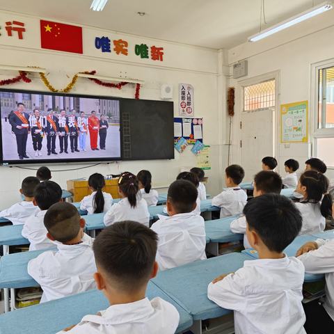 致敬劳动者，歌唱闪耀季——郑州经开区实验小学音乐学科活动