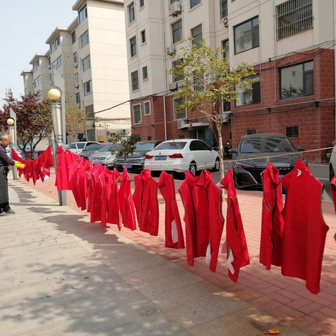 今天我是志愿者系列活动之七十 一“感恩有你，可爱的志愿者”