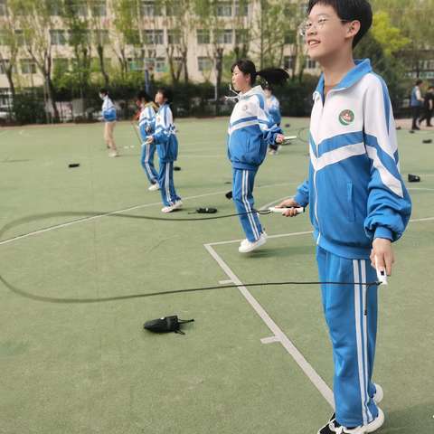 西港路小学参加“奔跑吧·少年”海港区2024年中小学身体素质测试活动