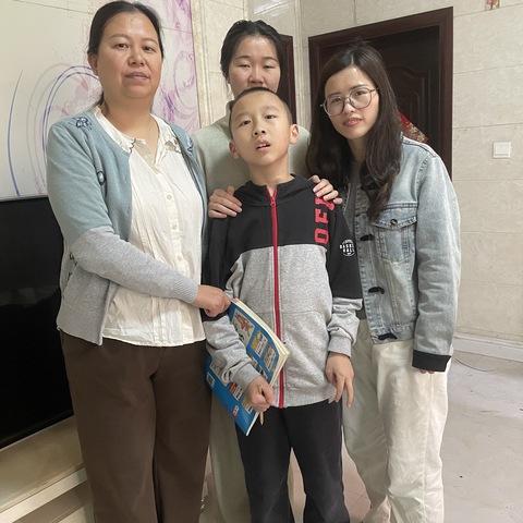 盱江小学三年级五一假期家访简报