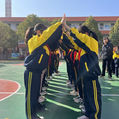 【明德教育】“哪吒”丛林探险，争当勇敢小卫士——光明路小学新课堂达标之体育立标课《障碍跑》