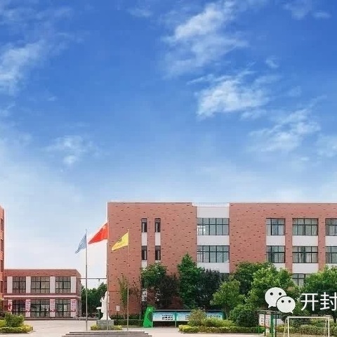 轻叩诗歌大门  相约烂漫春天——祥符区第三实验小学四年级综合实践活动纪实