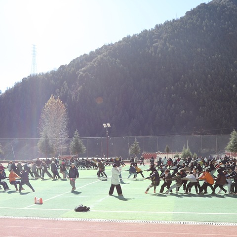白玉县中学校 2025年冬季运动会