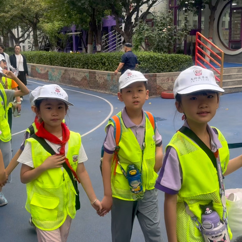 明月照中秋  月饼寓团圆——马蹄莲小学三年四班