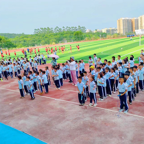 童心“跳”跃，彩“绳”飞扬——海口市滨海第九小学琼中附属实验小学第二届跳绳比赛