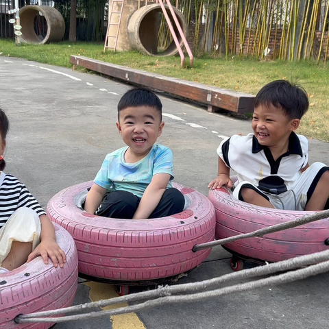 平乐进舟幼儿园萌娃入园记