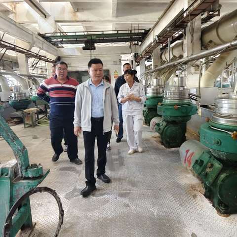 版纳合盛公司董祯国副总经理等一行人到金兴橡胶加工分公司交流学习