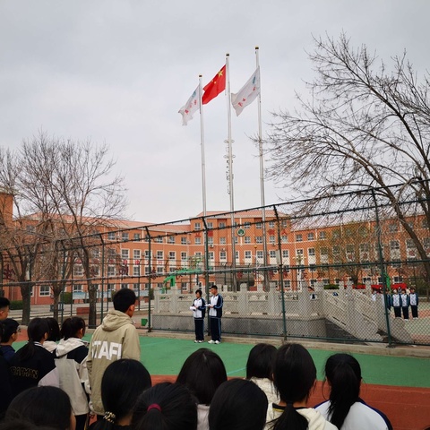 清明祭英烈 丰碑砺青春——唐官屯中学举行“缅怀革命先烈，共筑美好家园”主题教育活动